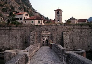 Kotor Gate