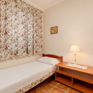 Apartment 2/3