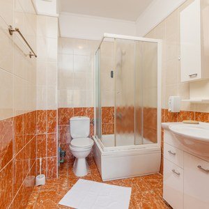 Apartment 2/3
