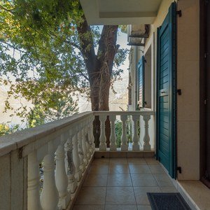 Apartment 2/3